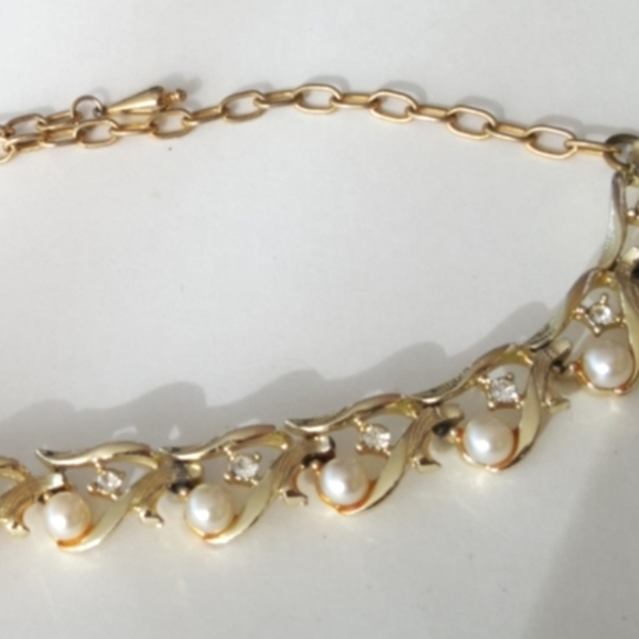 60s Choker Necklace Vintage Gold Tone Faux Pearls Faux Diamonds 15 Inch - Picture 1 of 10
